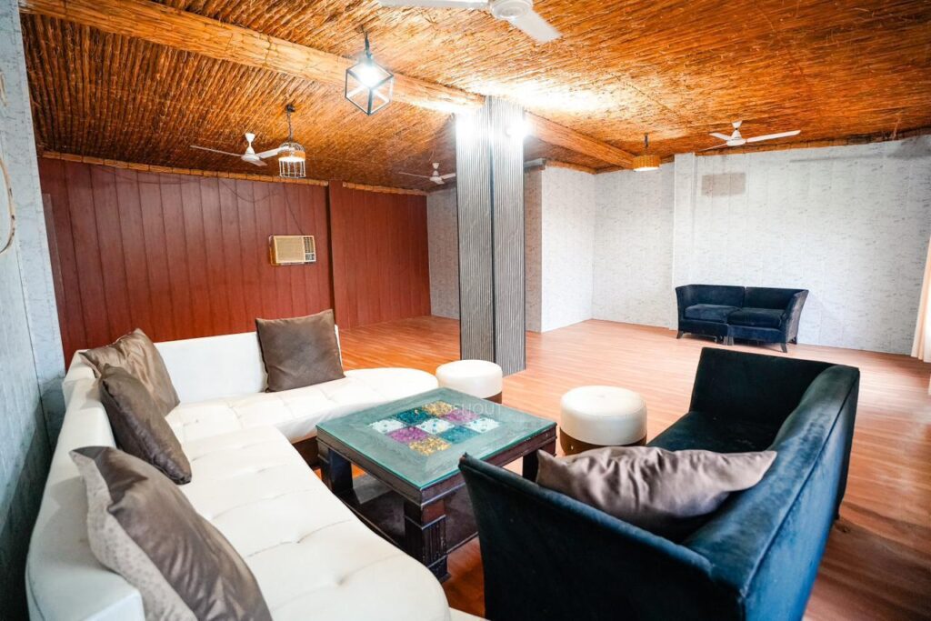 Living Area 1